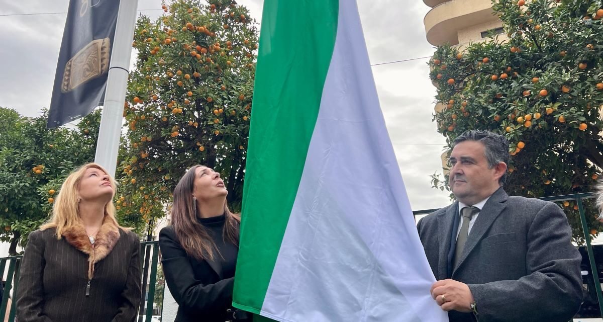 La Junta reivindica el Día de la Bandera como «símbolo de orgullo, identidad y unidad»