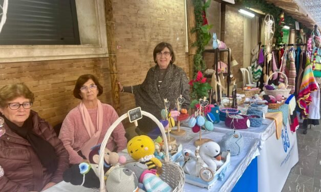La Navidad más solidaria regresa a los soportales de la Diputación