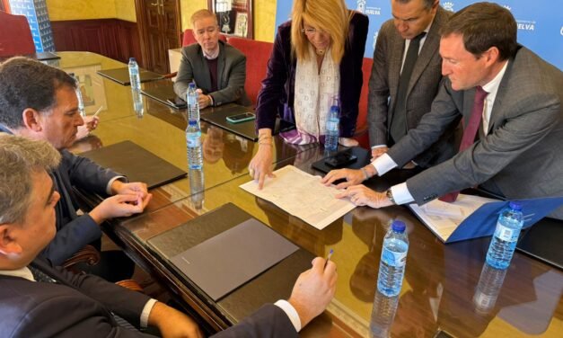 Ayuntamiento, Puerto y Aguas de Huelva se unen para combatir los temporales