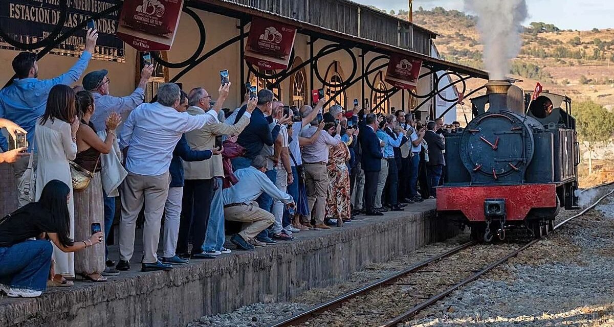 Un libro conmemorativo pone el broche de oro al 150 Aniversario del Ferrocarril Minero de Riotinto