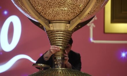 La Lotería de Navidad deja 13 décimos del tercer premio en Huelva