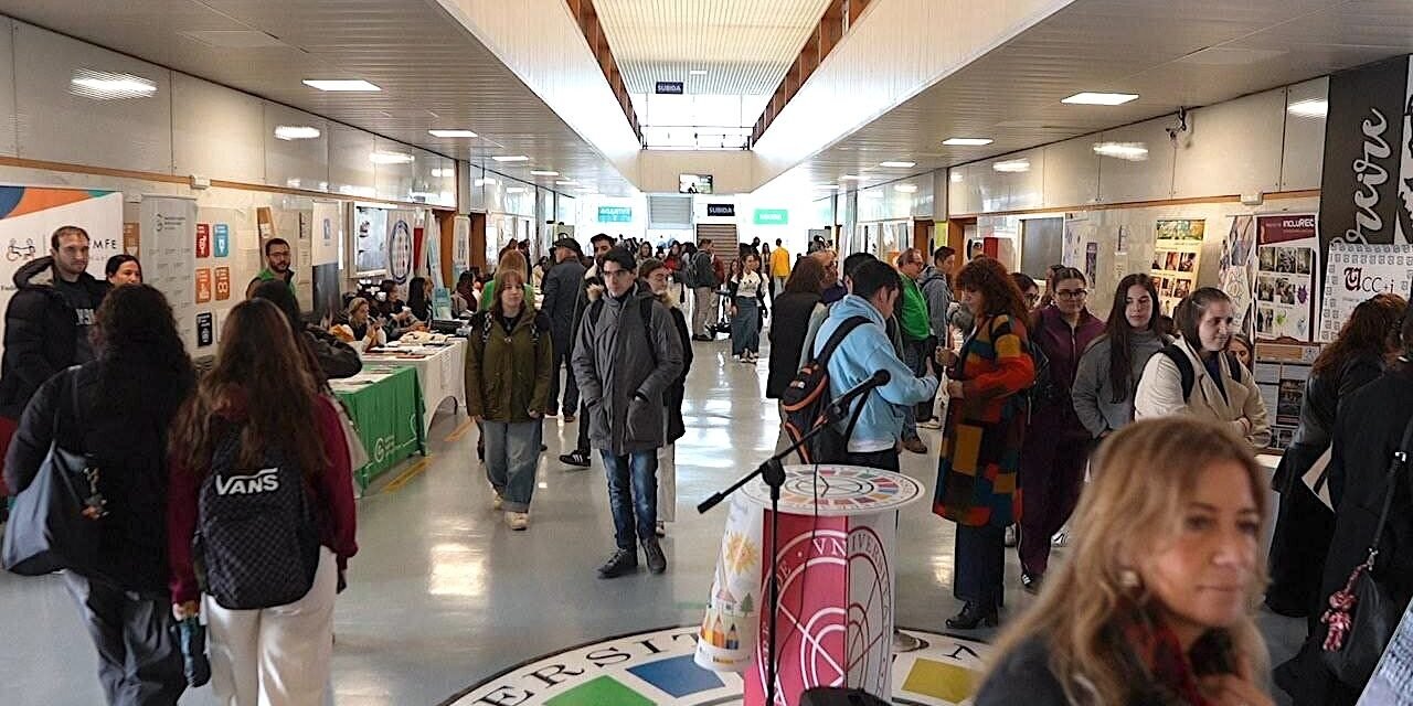 La UHU celebra su I Feria de Inclusión y Voluntariado