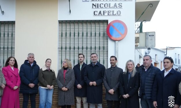 Moguer dedica una calle al cantautor Nicolás Capelo