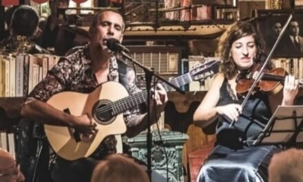 El dúo Kalima lleva sus versos y canciones a la Sala 1900