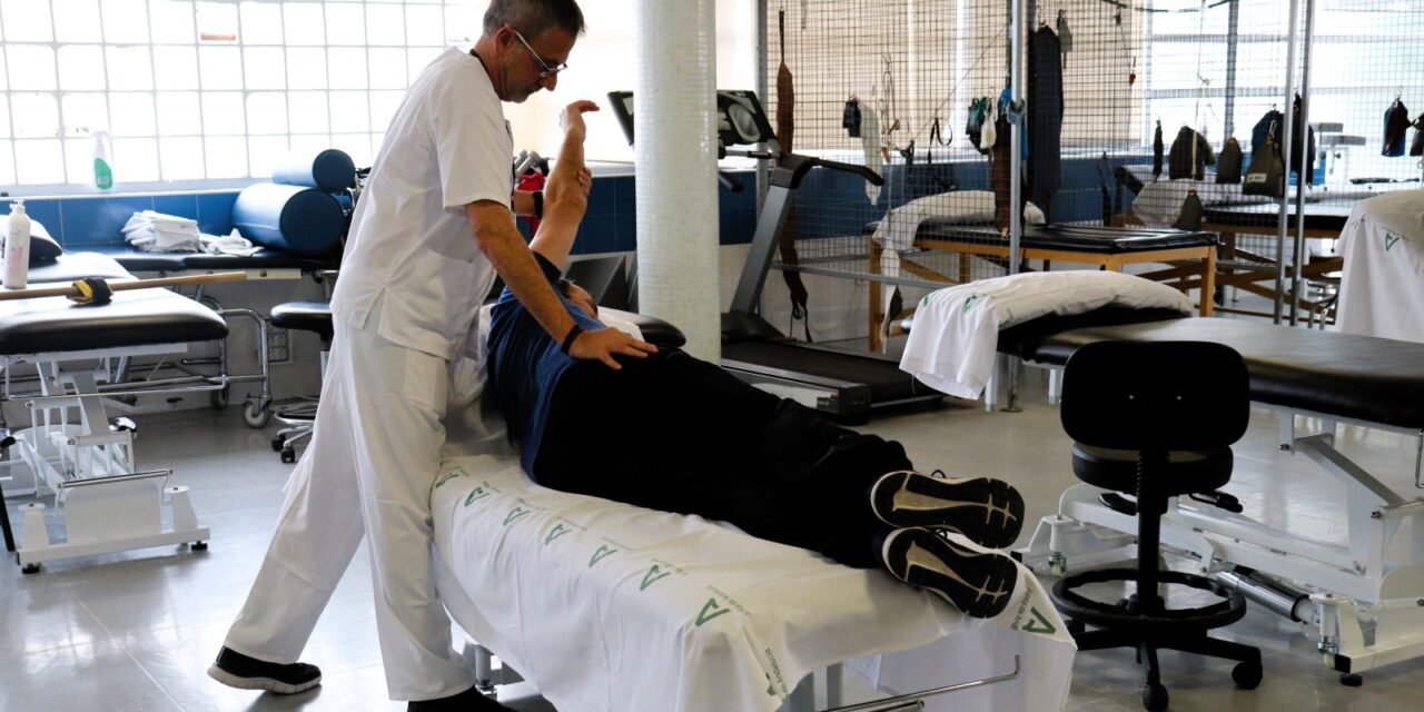 Los centros de salud de Huelva completan la incorporación de 23 nuevos fisioterapeutas