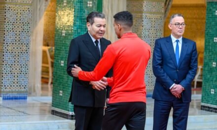 El Príncipe Moulay Rachid recibe, por Altas Instrucciones del Rey de Marruecos, a la selección nacional de fútbol finalista de la CAN