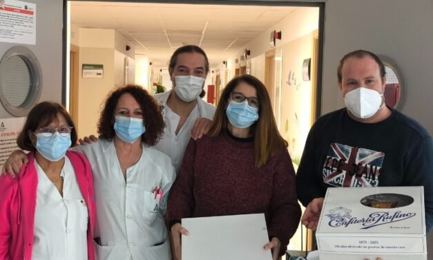 Dulces de Aracena para los niños y niñas del Hospital de Riotinto