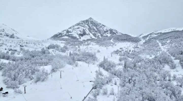 Muere un joven de Huelva sepultado por un alud en Huesca