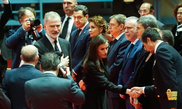 Montero destaca que «el espíritu de Adamuz» se proyectó en el funeral de Huelva