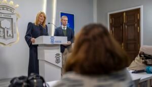 rueda de prensa de la alcaldesa Pilar Miranda