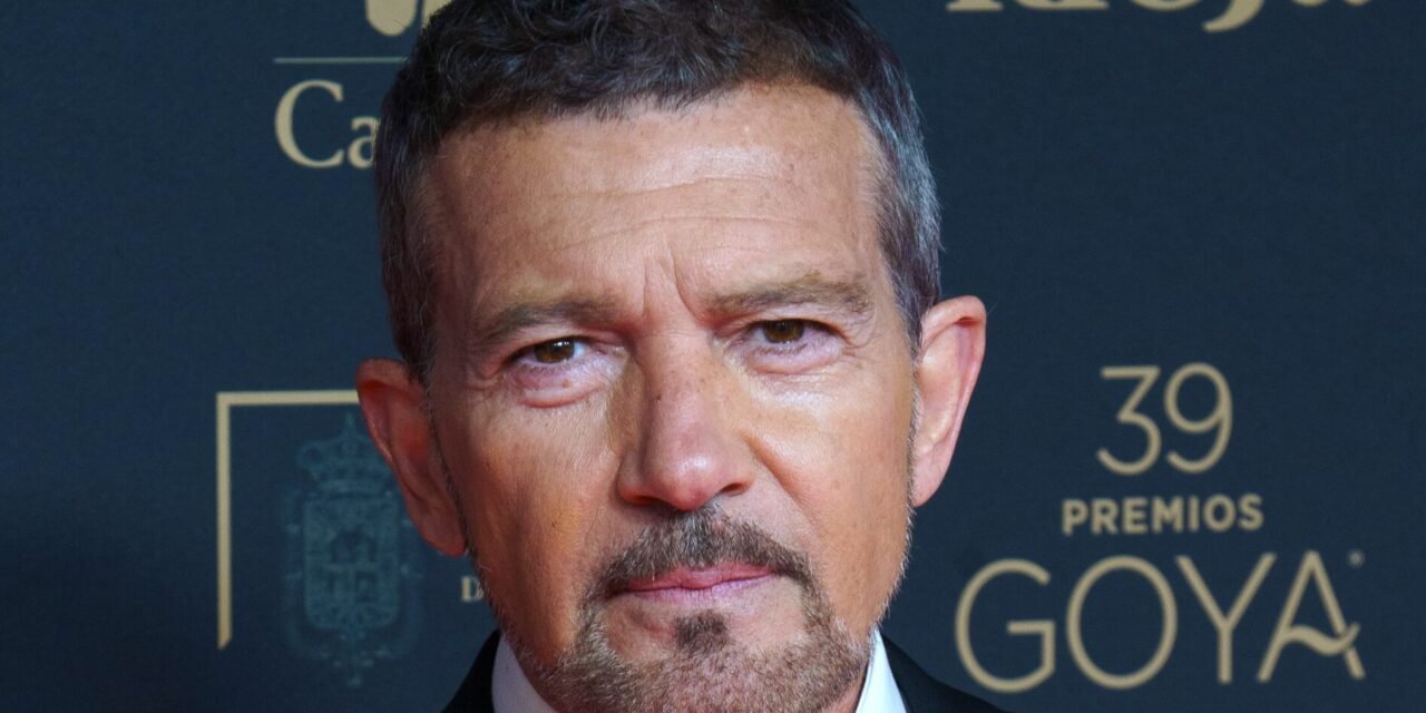 Antonio Banderas, María Antonia Peña, Pedro J. Pérez, Encarnación Lemus y José Enrique Sánchez, Medallas de la UHU 2026