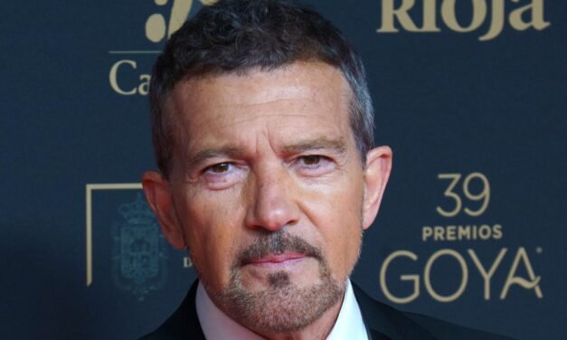 Antonio Banderas, María Antonia Peña, Pedro J. Pérez, Encarnación Lemus y José Enrique Sánchez, Medallas de la UHU 2026