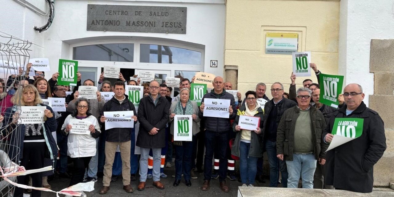 Los trabajadores exigen seguridad privada en los centros de salud tras la agresión con machete en Ayamonte