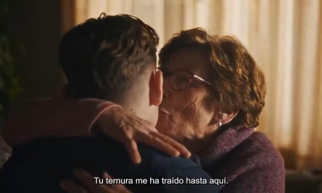 Fermín López y su abuela protagonizan la nueva campaña de Milka