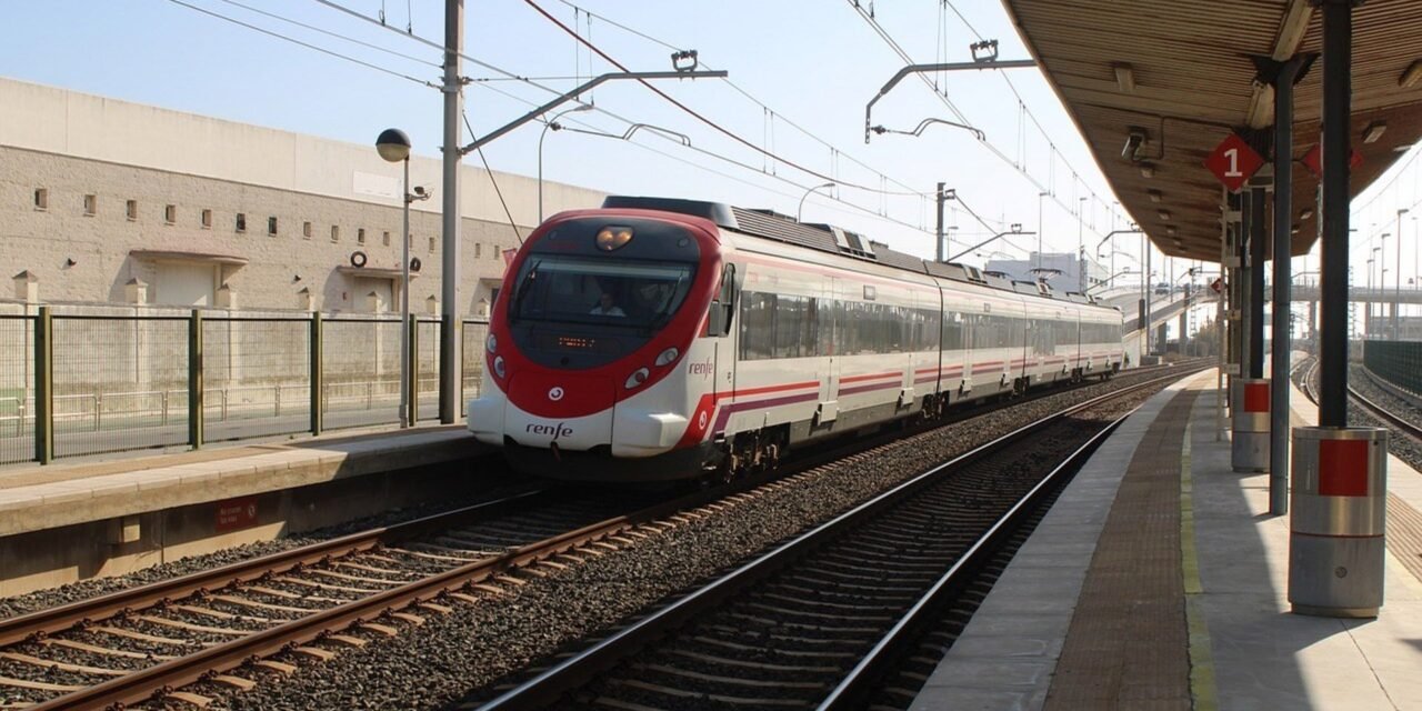 Fallece una persona arrollada por un tren en Villarrasa