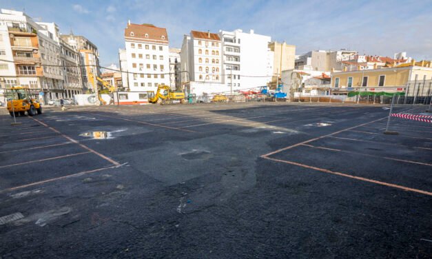 Las obras de la Plaza Mayor liberan 80 plazas de aparcamiento