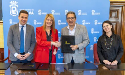 Ayuntamiento y Fundación Cajasol estrechan sus lazos en materia cultural