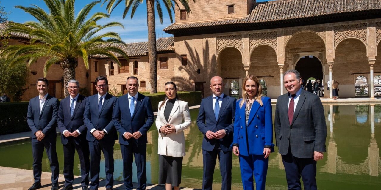 Toscano participa en la creación de la Comisión de Diputaciones de la FAMP