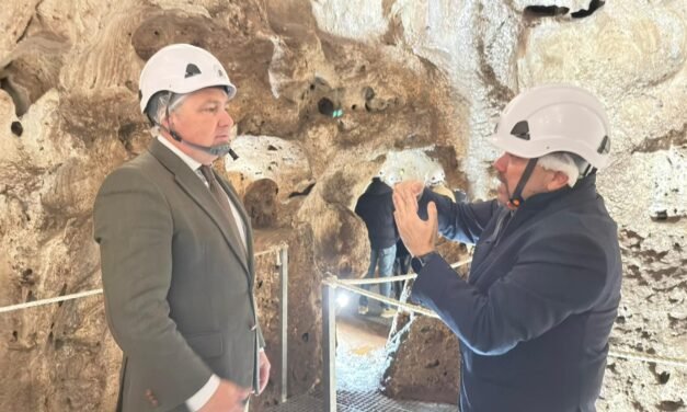 Inauguradas las Cuevas de Alájar en la Peña de Arias Montano