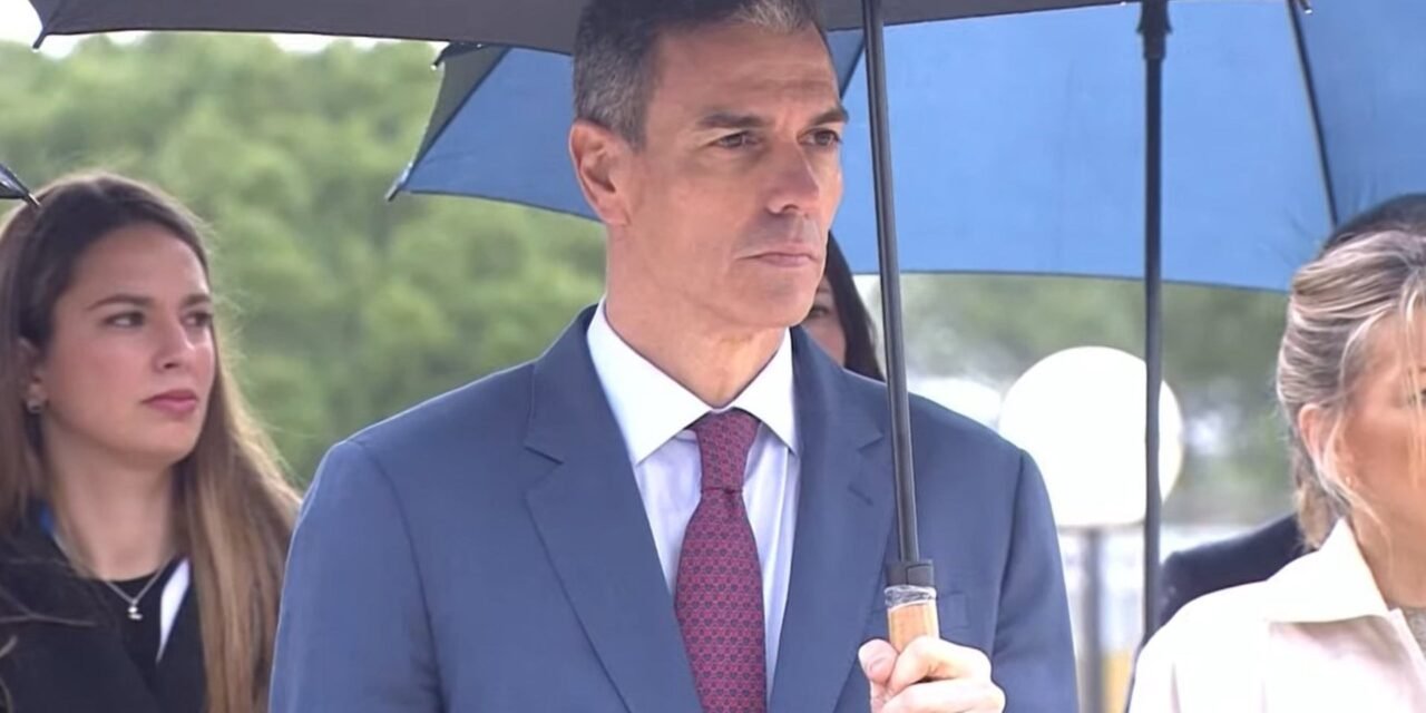 La Cumbre Hispano-Lusa comienza con un homenaje a víctimas de Adamuz