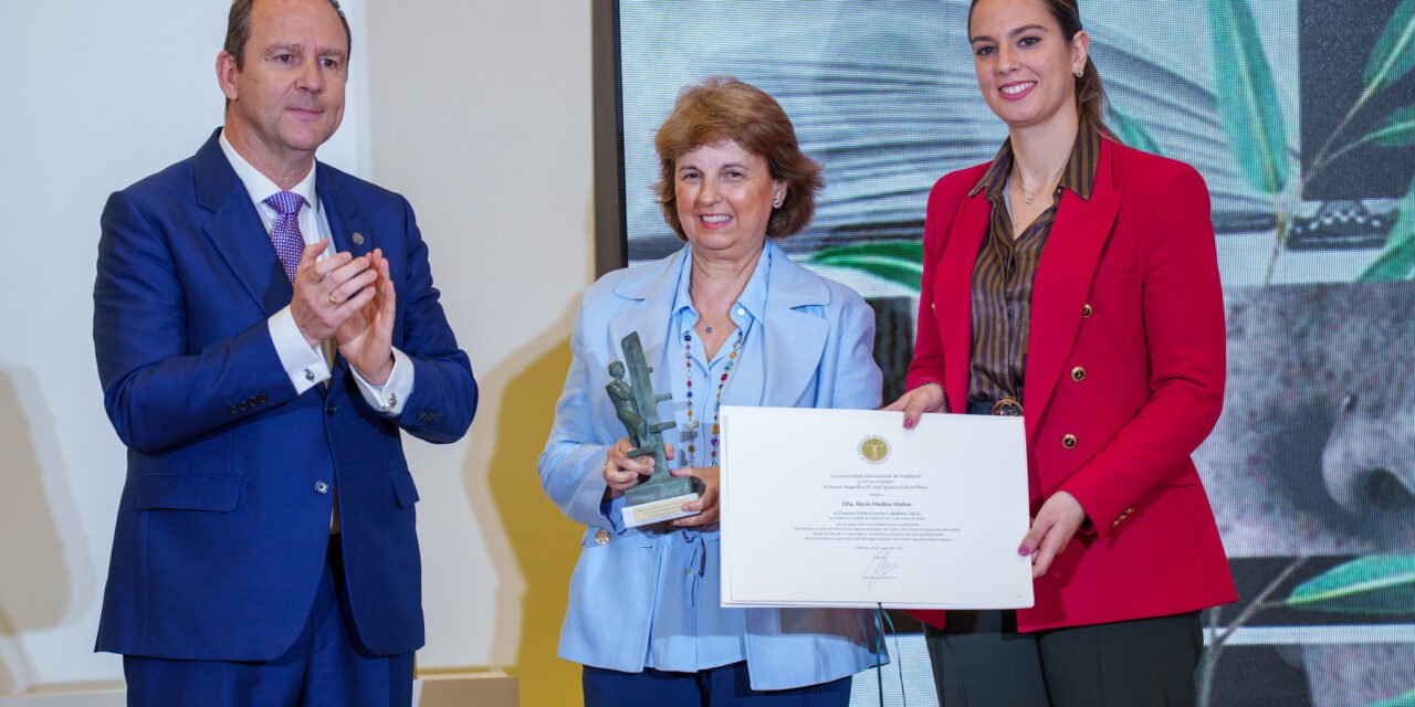 Rocío Medina recibe el Premio UNIA Concha Caballero