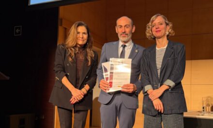 La UHU refuerza el prestigio de su editorial con dos nuevos sellos de calidad