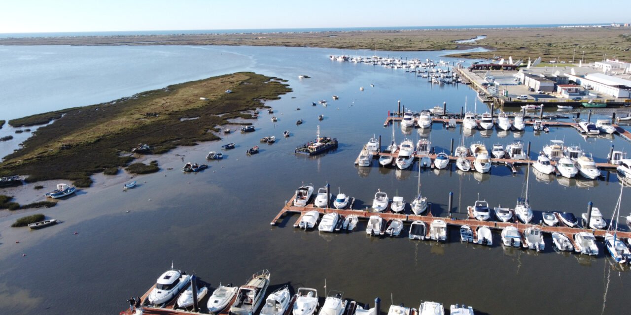 La Junta inicia las obras para la mejora de la navegabilidad del puerto de El Terrón