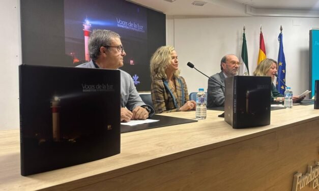 ‘Voces de la luz’ aúna 174 fotografías y sonetos en un diálogo artístico que “rezuma Huelva”