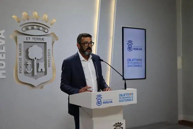 Luis Albillo abandona el PSOE y pasa a concejal no adscrito