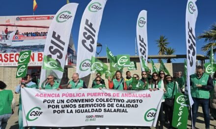 CSIF se concentra de nuevo contra la privatización de la Agencia Pública de Puertos