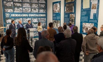 Una exposición recorre los ’50 años de las cuadrillas de hermanos costaleros en Huelva’