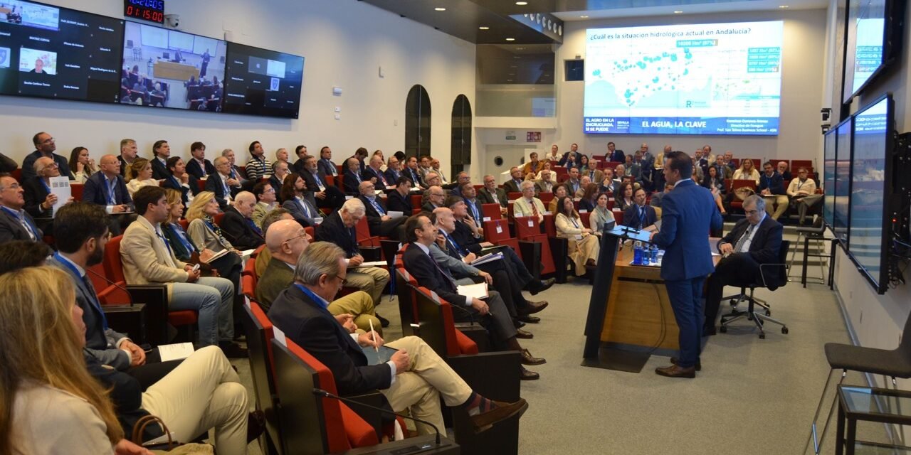 ¿Está el campo español ante una encrucijada? Siete líderes del sector sitúan al agro en el centro del debate