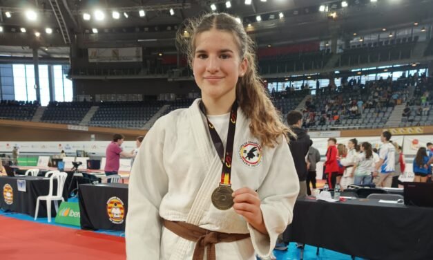La onubense Luna Villalba se proclama campeona de España de judo en edad escolar