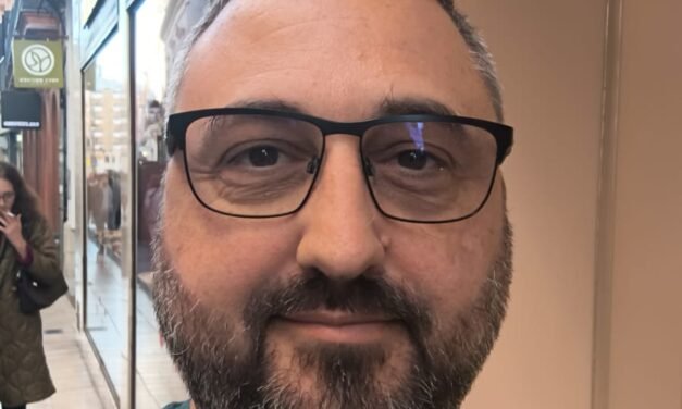 La Sala 1900 convoca una lectura poética de Francisco de Borja Rodríguez-Pantoja