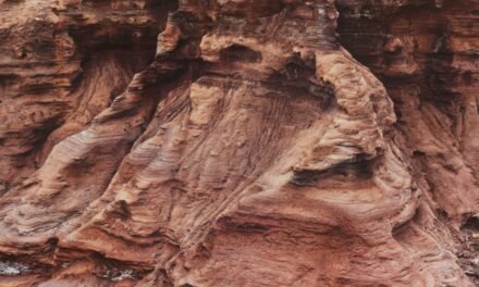 Las minas de Riotinto inspiran la nueva exposición del pintor español Gerardo Pita