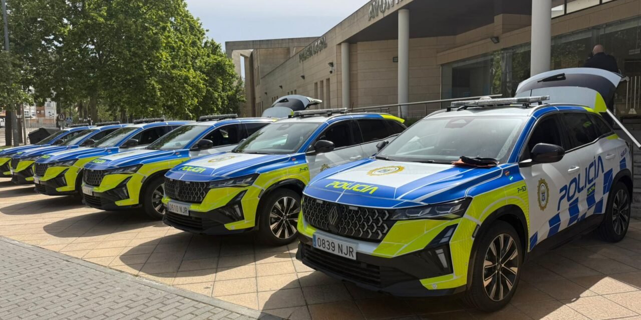 La Policía Local pone en servicio seis nuevos vehículos