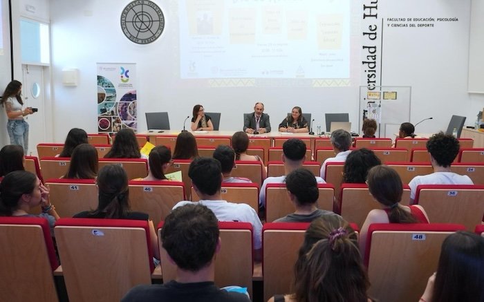 África, protagonista en la UHU como símbolo de futuro y diversidad