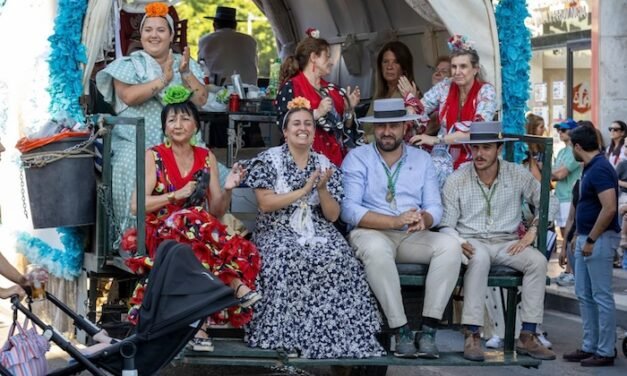 Huelva y Emigrantes regresan a casa bendecidas