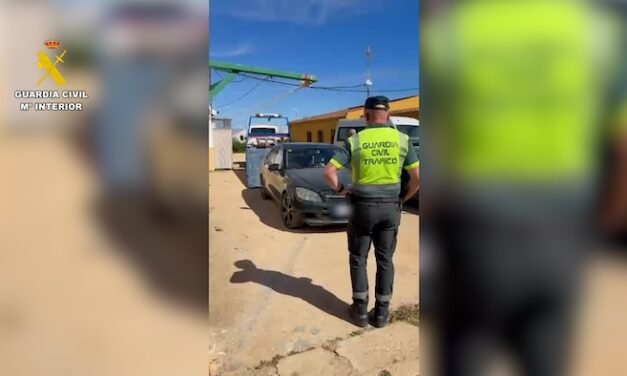 Atropella a una mujer en Moguer y se da a la fuga