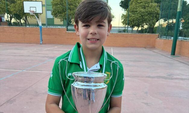 El campillero Martín Romero se proclama campeón de Liga con el Verdeluz