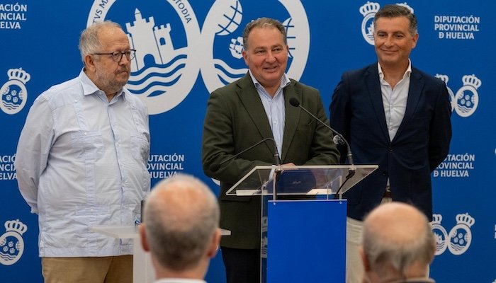 El onubense Enrique Zumalabe gana el Premio Iberoamericano de Poesía Juan Ramón Jiménez