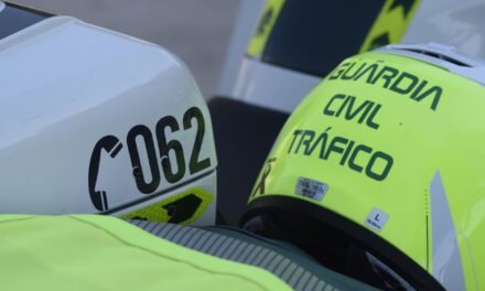 Un fallecido y un herido grave por el choque de cinco vehículos en la A-49