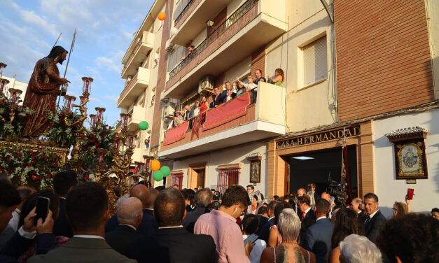 Una solemne y fervorosa procesión pone fin a las Fiestas de San Juan Bautista 2026
