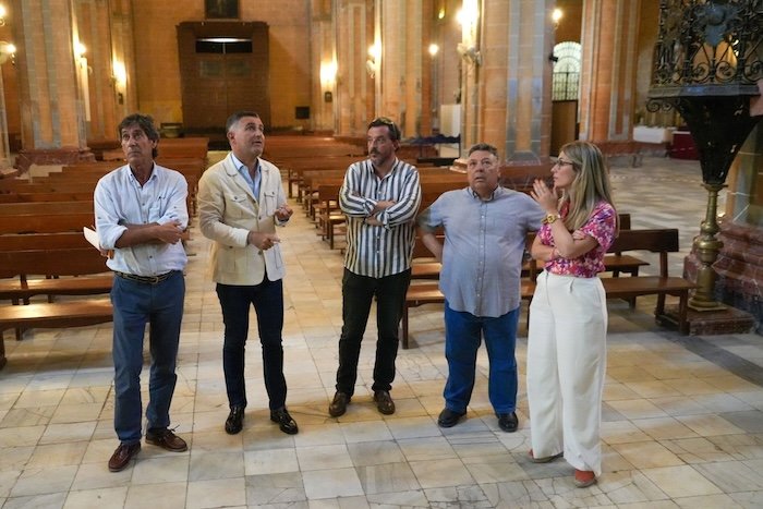 Comienza la restauración interior de la parroquia de Moguer