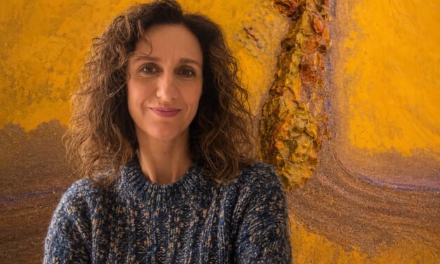 Ana Rosa Fernández lleva su visión abstracta del río Tinto a la Sala 1900