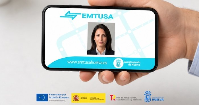 Huelva estrena una App pionera para viajar en Emtusa con el móvil y compartir saldo entre usuarios