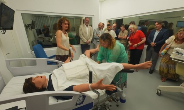 La UHU inaugura un Centro de Simulación Clínica Avanzada
