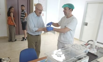 El Hospital de Riotinto lucha contra el tabaquismo