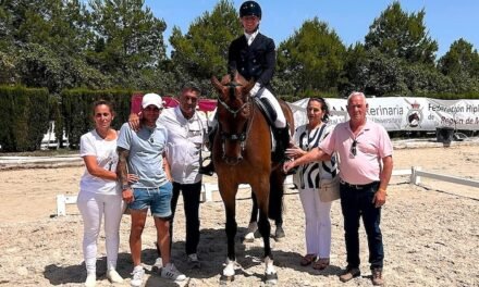 El moguereño Álvaro Cadena, campeón de España de doma clásica