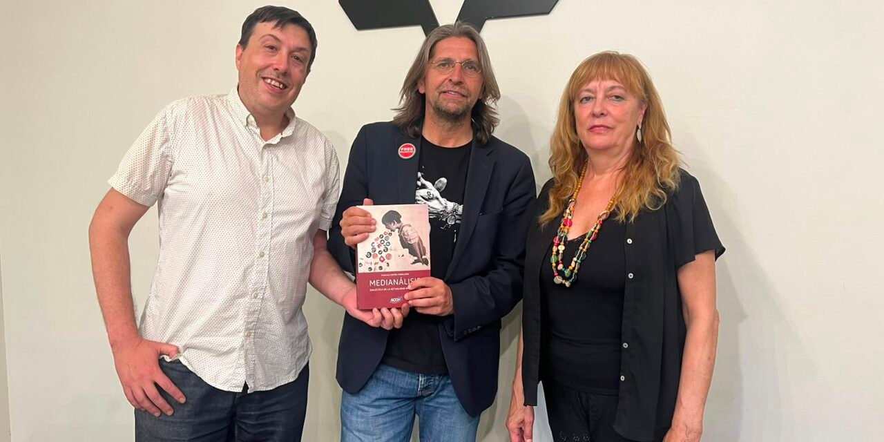 Francisco Sierra presenta ‘Medianálisis’, una reflexión crítica sobre los medios y la democracia en la era digital